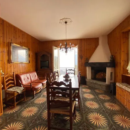 Chalet With Big Private Outside Space And Lake View Hébergement de vacances Civenna